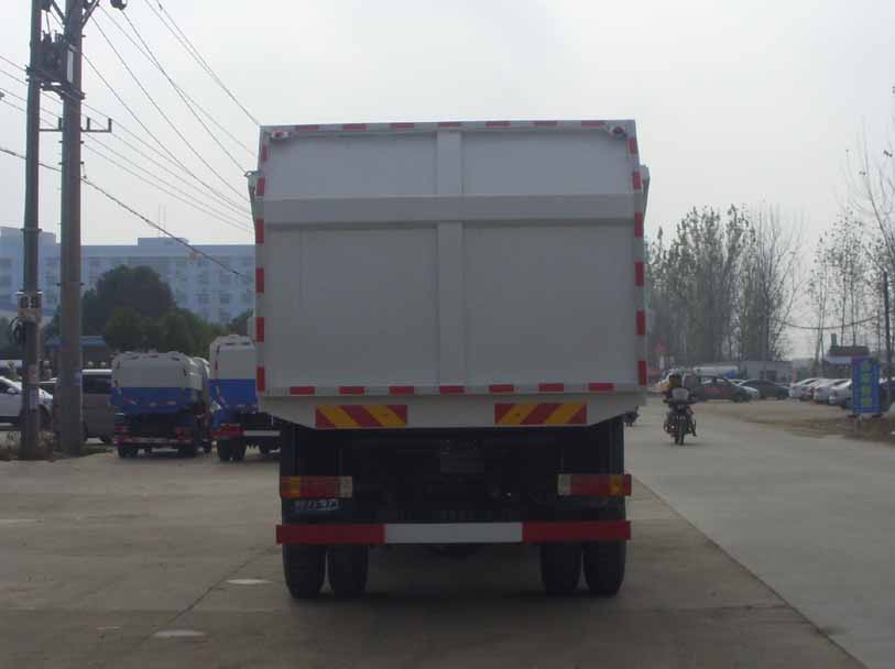 解放压缩式对接垃圾车