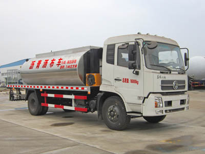 东风8方沥青洒布车