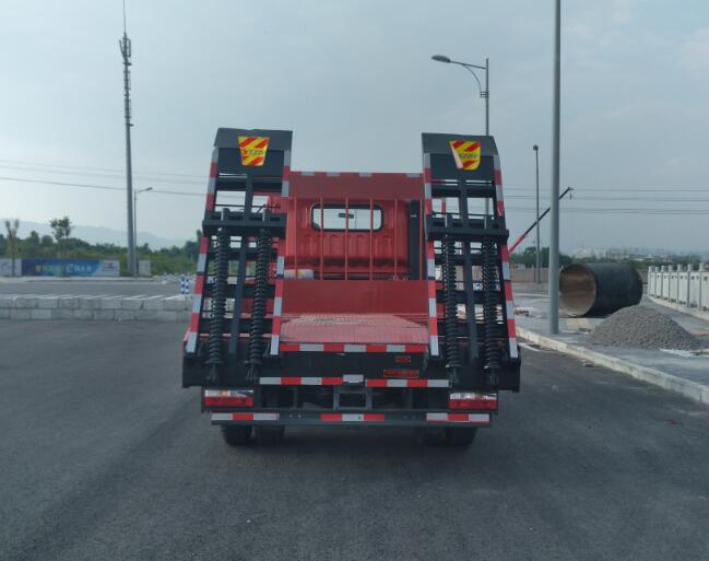 重汽王牌平板运输车