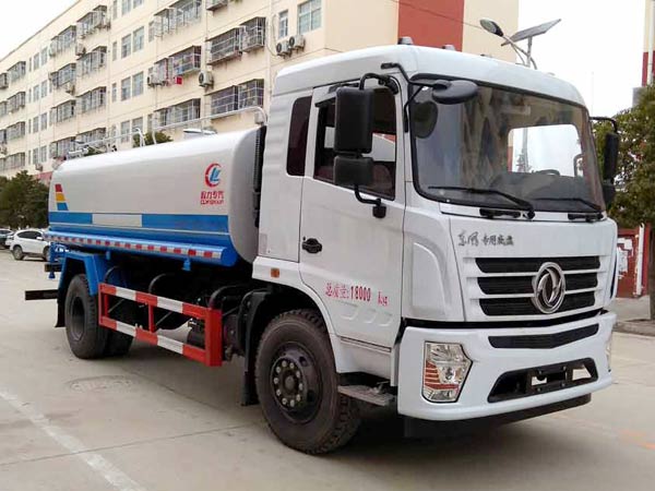 东风专底13.4方绿化喷洒车