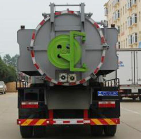 东风大多利卡8方清洗吸污车