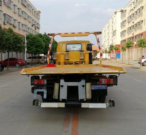 五十铃600P一拖二清障车