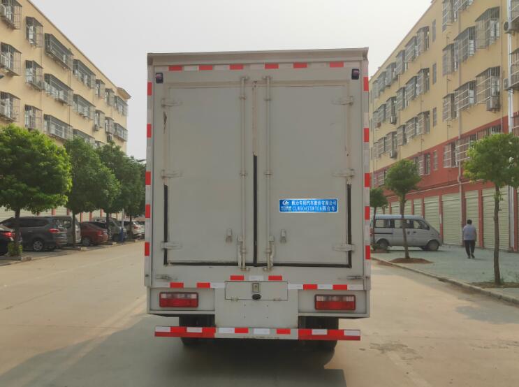 一汽解放舞台车（厢长4米2）