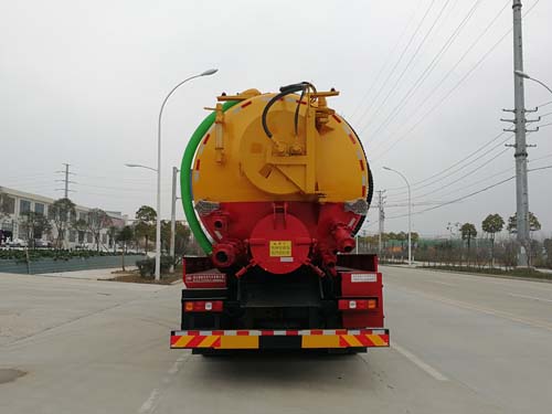 陕汽德龙前四后捌清洗吸污车